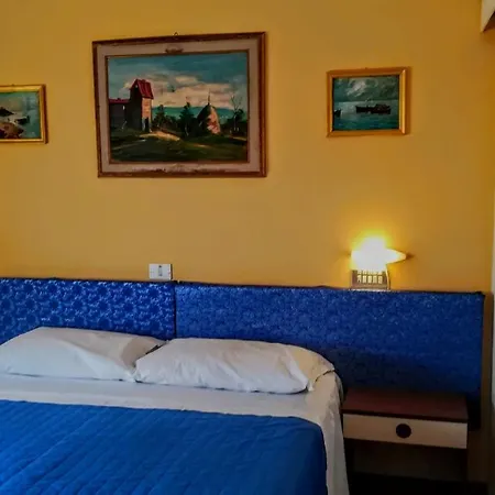 Hotell Marina 3*